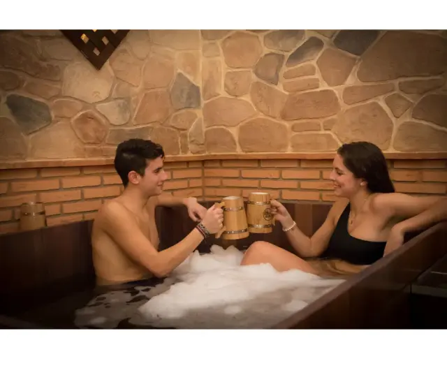 ¿Balneoterapia y cerveza, puedes imaginar una combinación mejor?